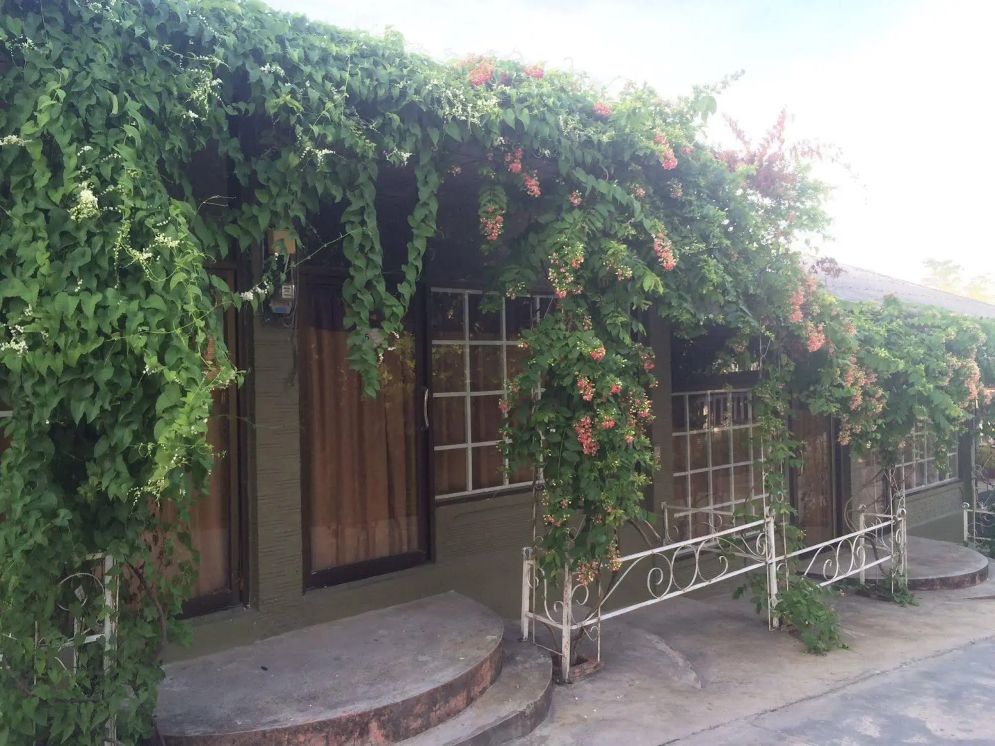 Supreeya Guesthouse - Hostel