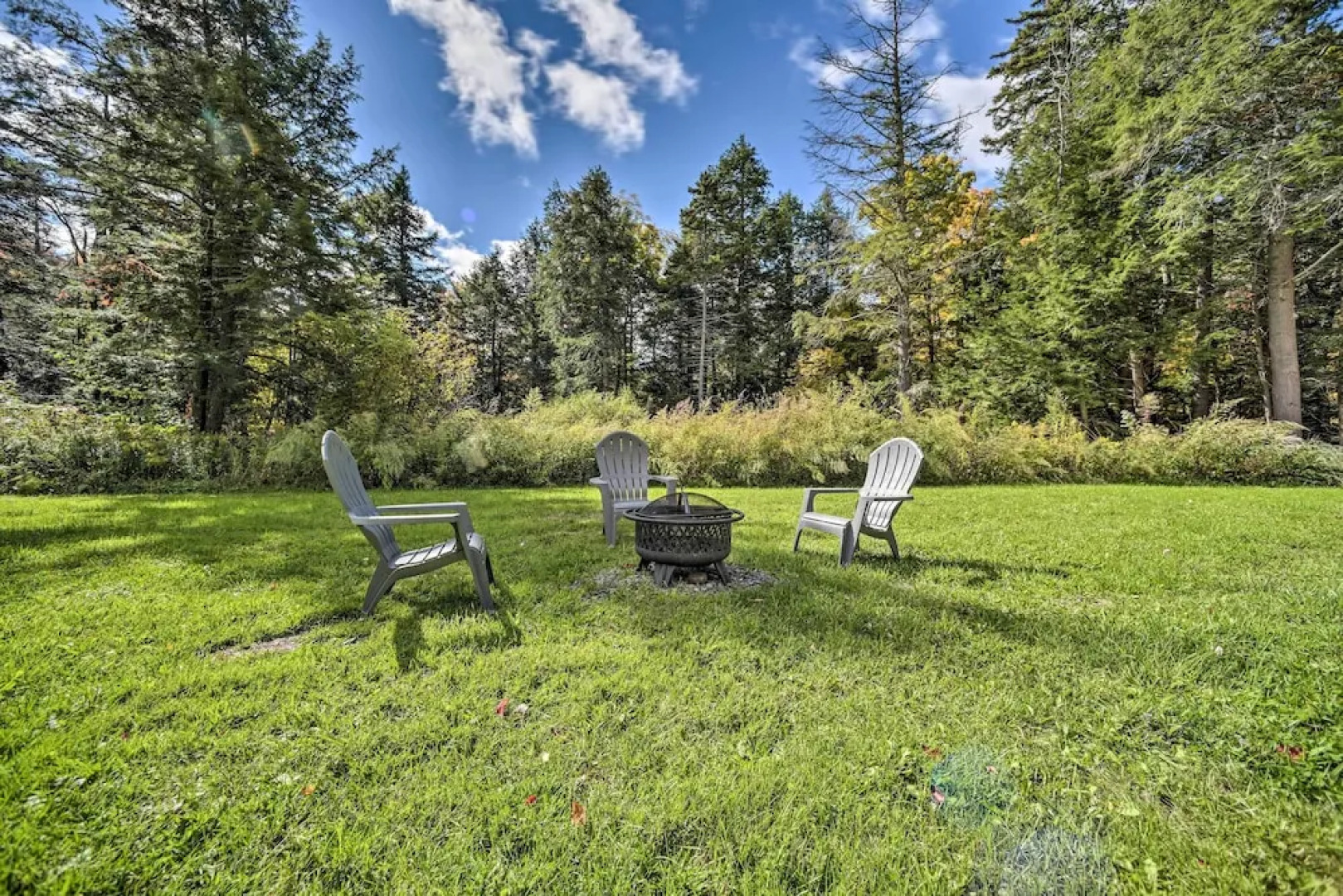 Creekside Catskills Getaway Near Hunter Mountain