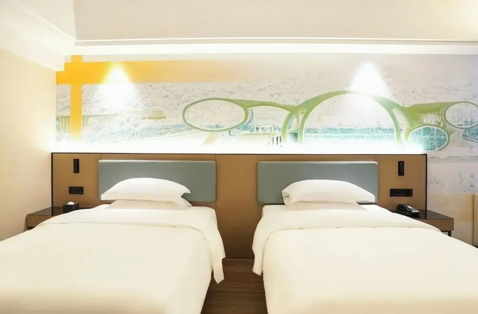 yi xuan hotel - bus station