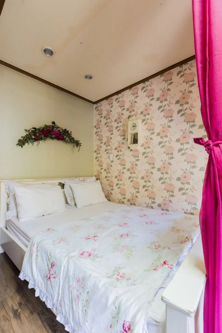 Yangpyeong Island in Forest Pension