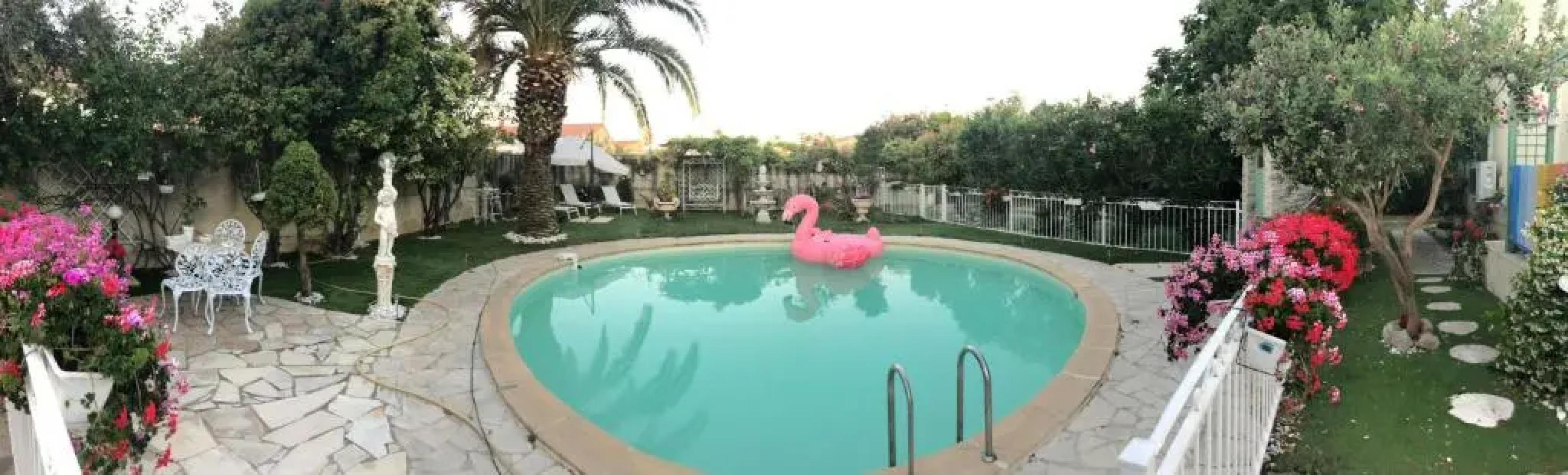 Charmant Studio a Uchaud