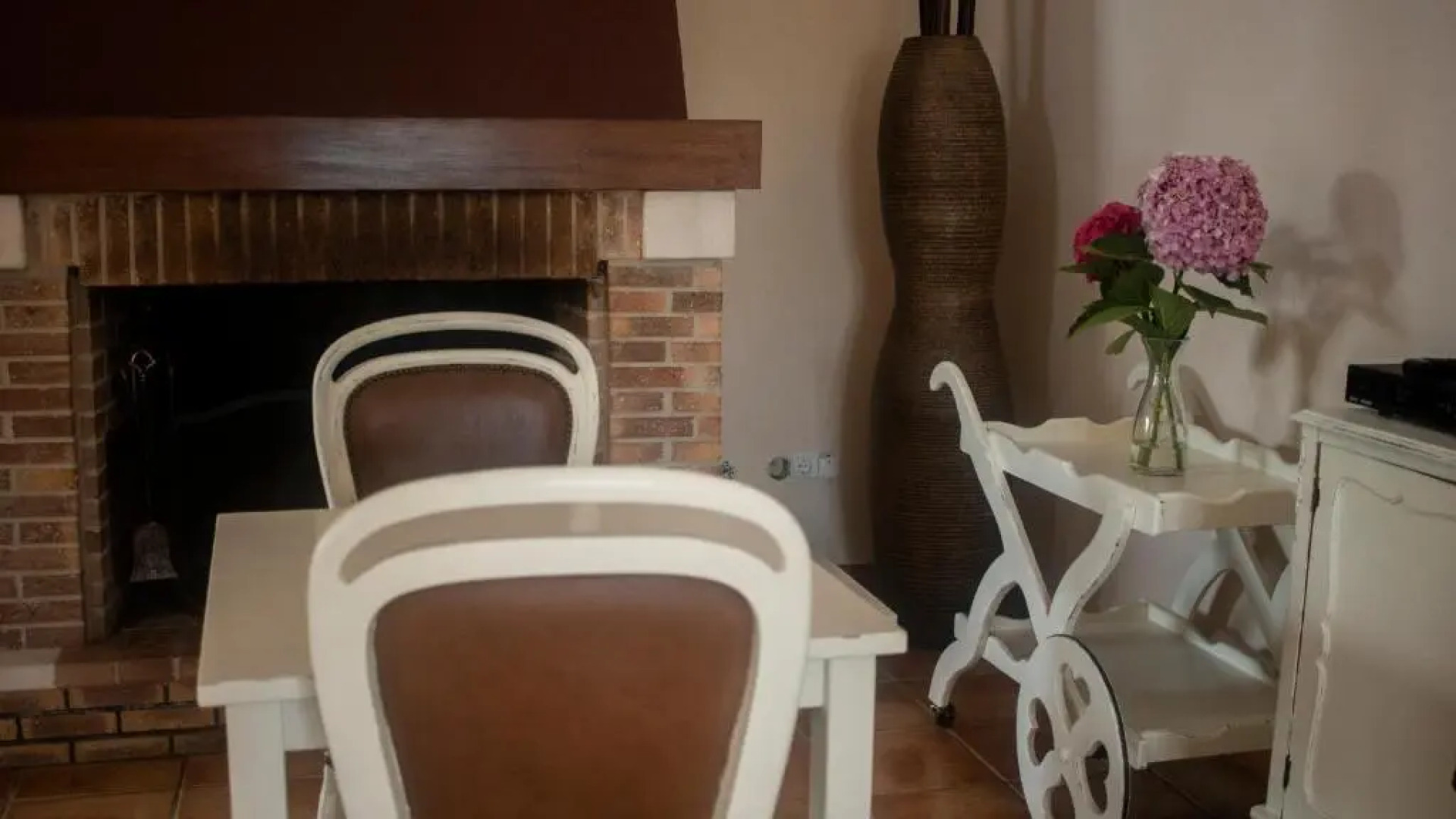 D'Vine Country House