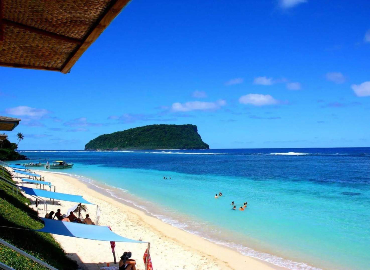 Litia Sini Beach Fales