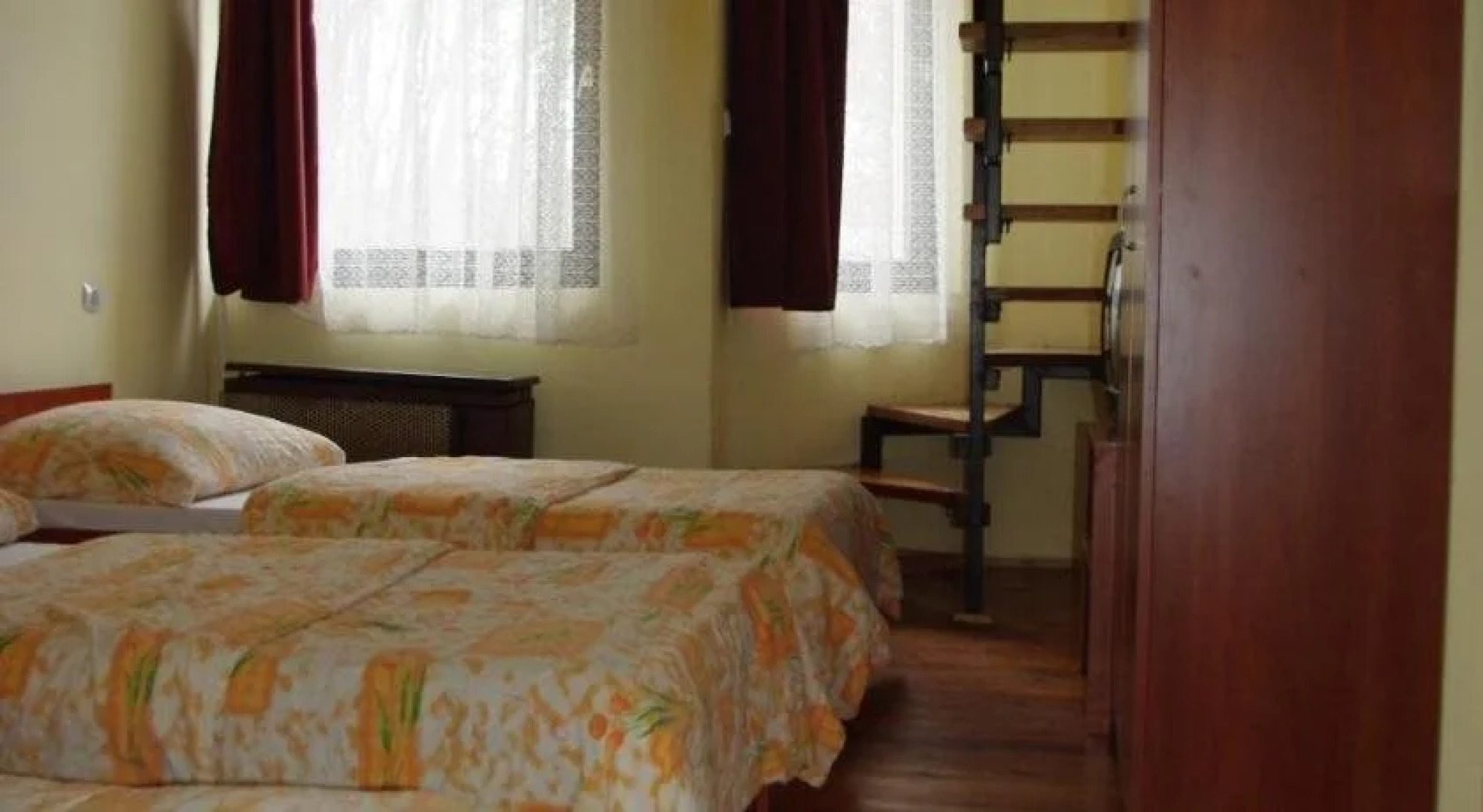 Thermal Kemping es Motel