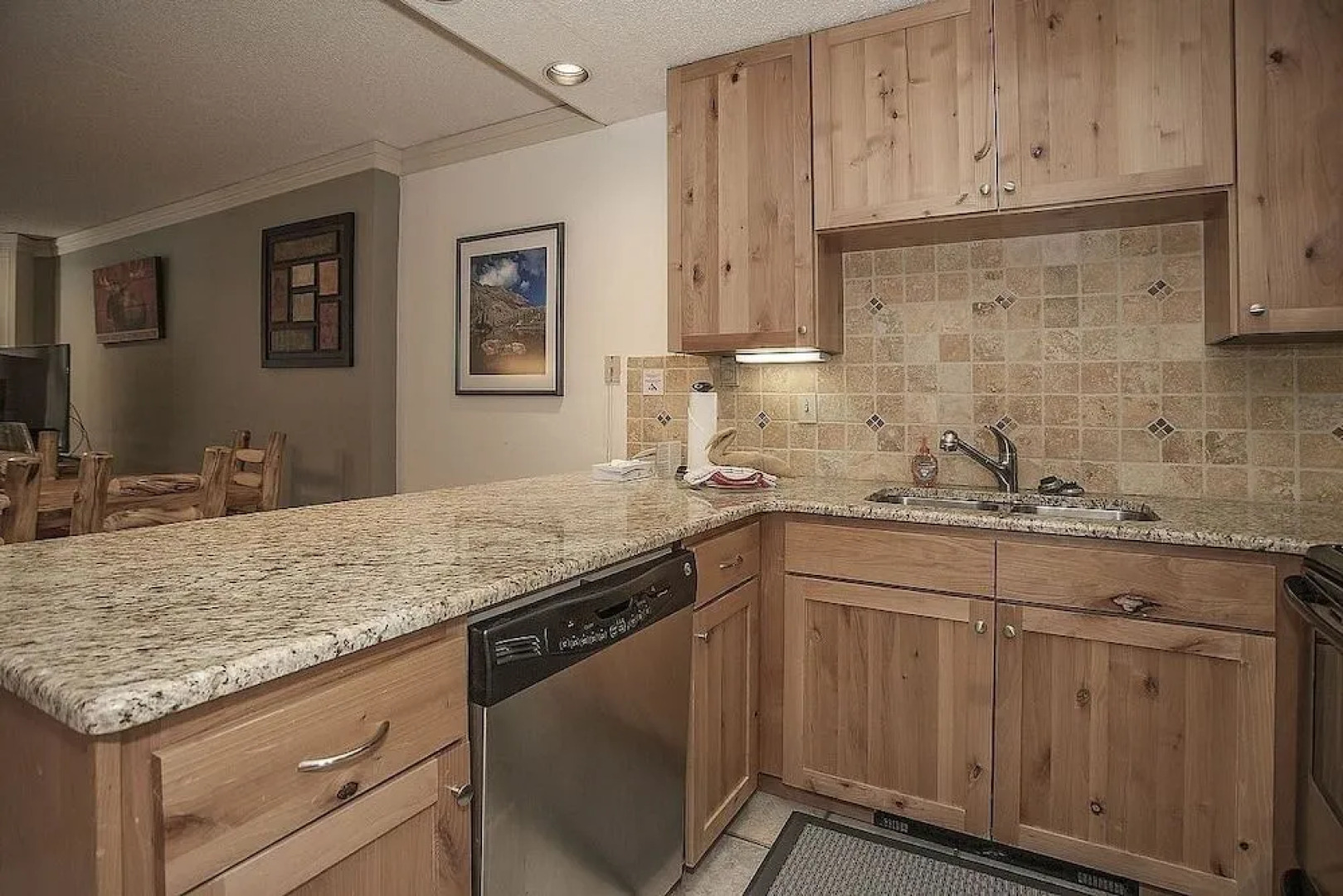 Chateaux Regalien by Ski Colorado