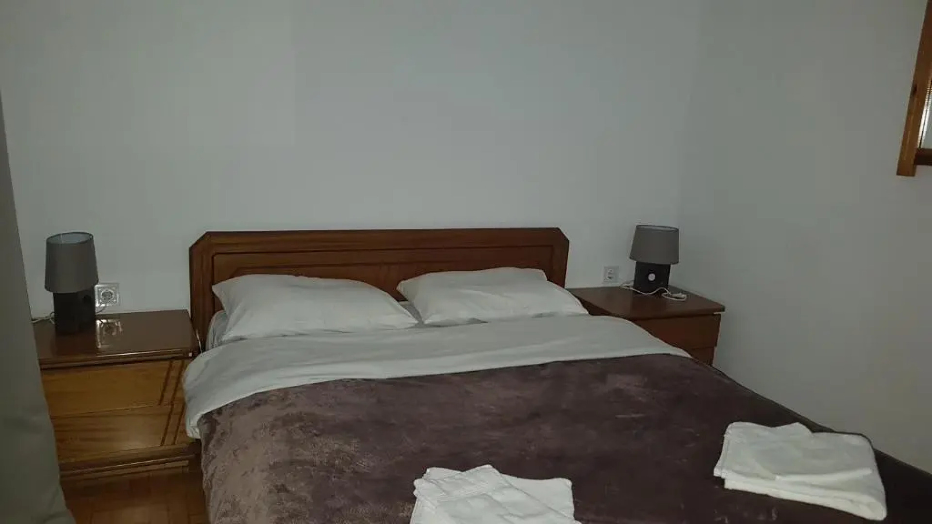 George Apartments by the Sea and Airport