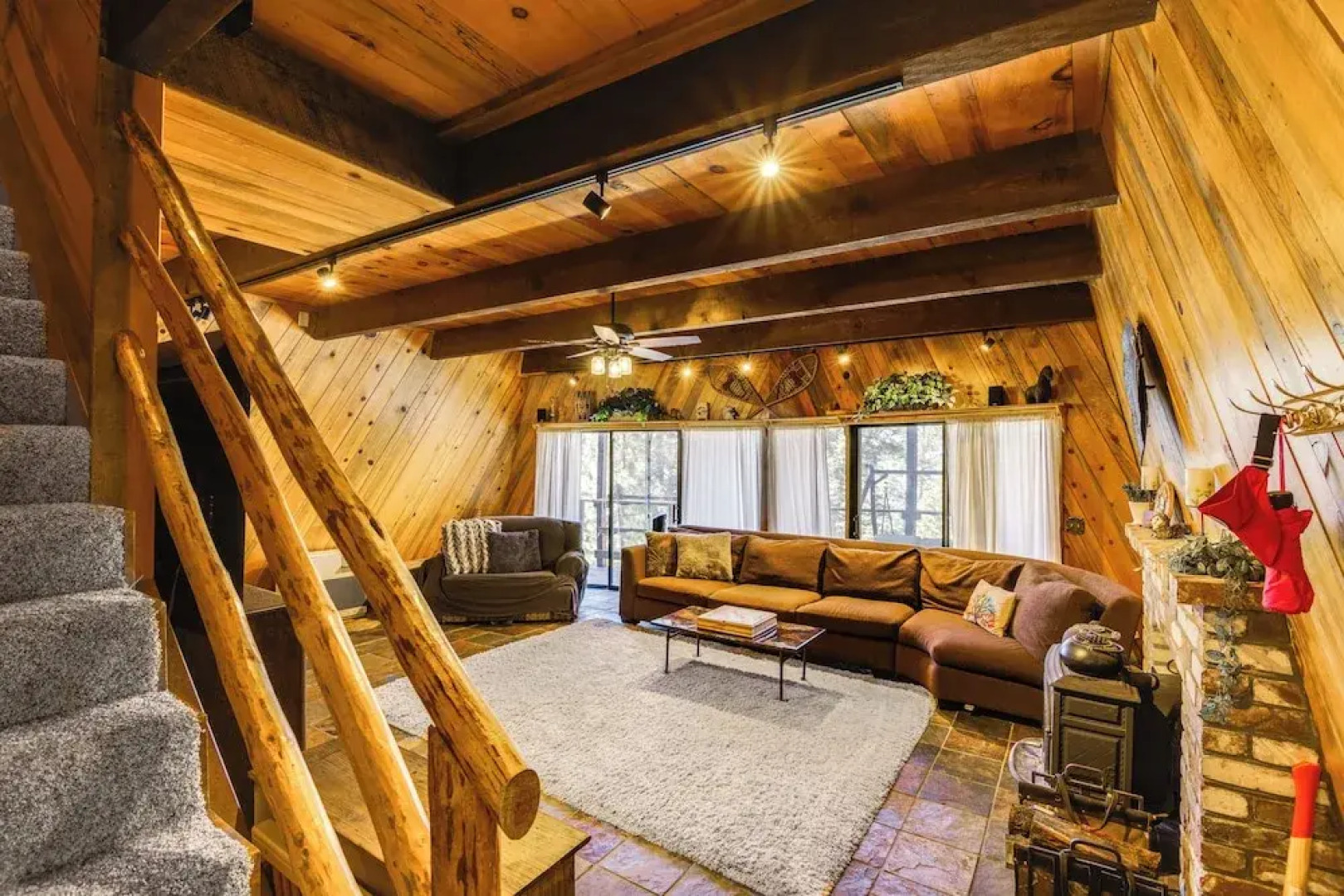 Woodsy Lake Almanor Cabin w/ Community Perks!