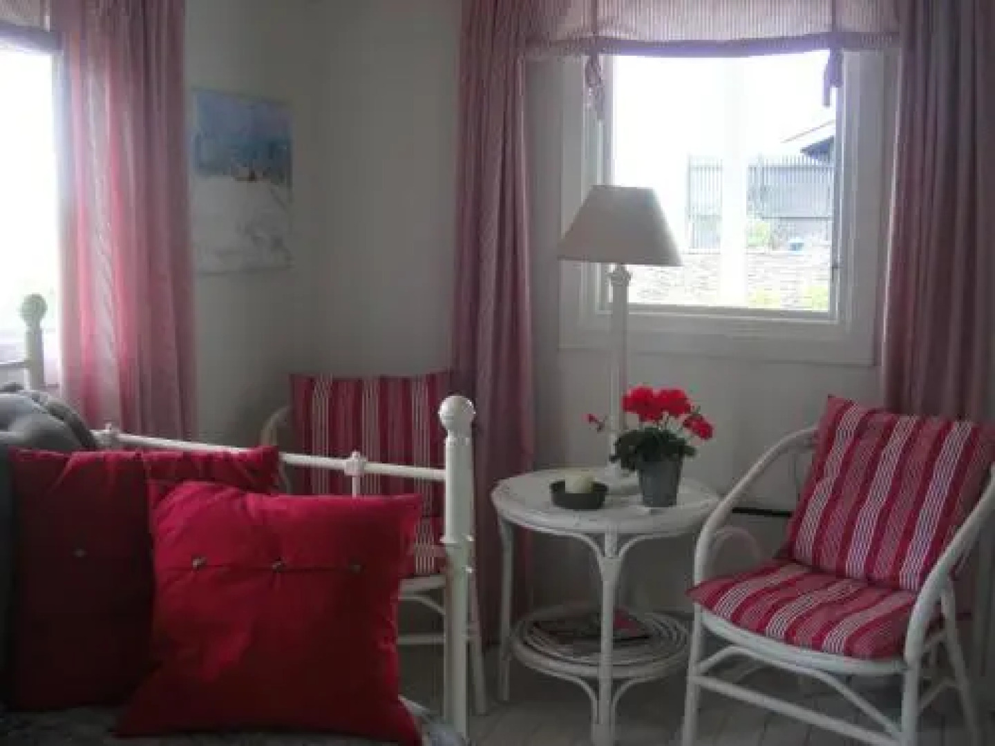 Ängshyddan Gårdshotell & B&B