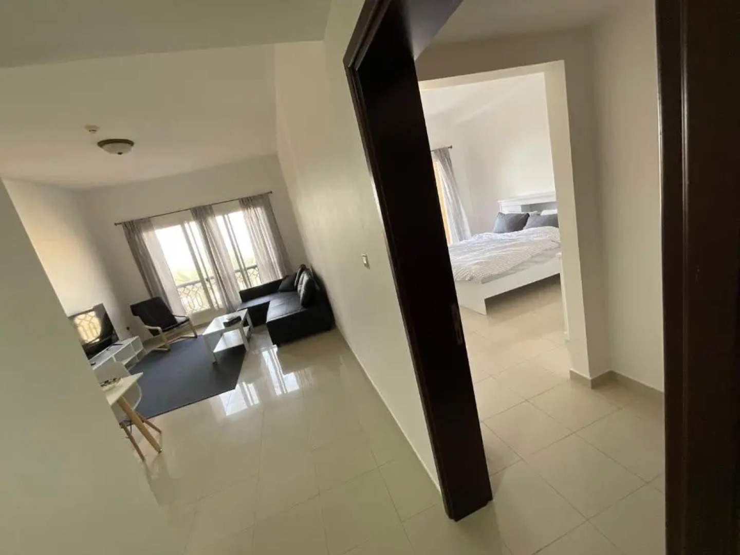 Amazing 1 Bedroom Apartment Next To The Beach