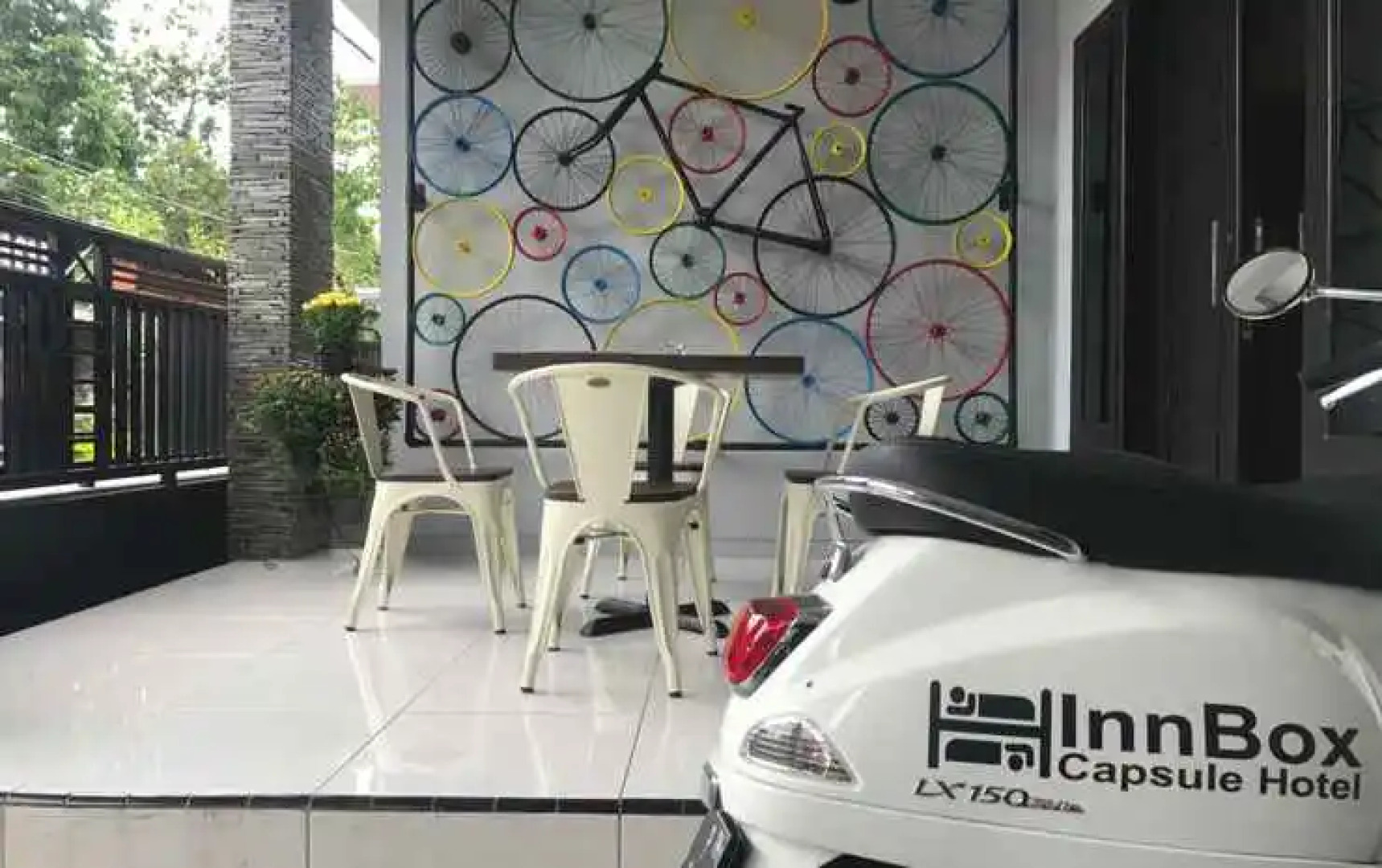 InnBox Capsule Hotel