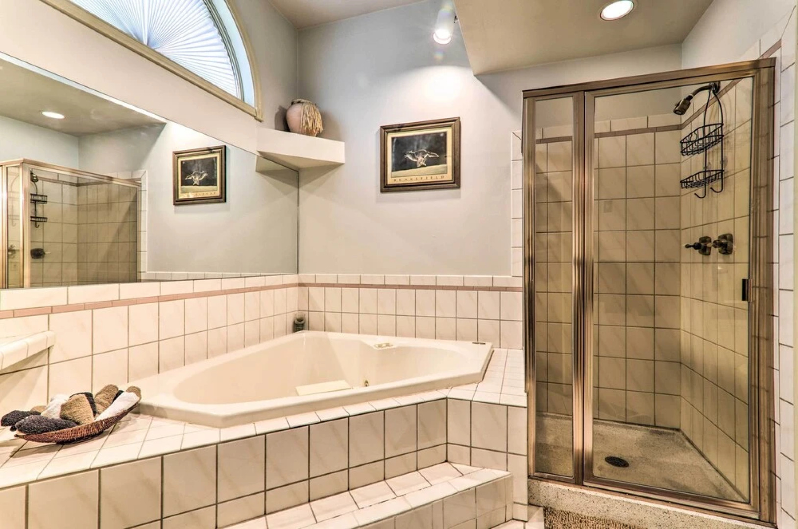 Charming Lake Harmony Townhouse w/ Balcony!