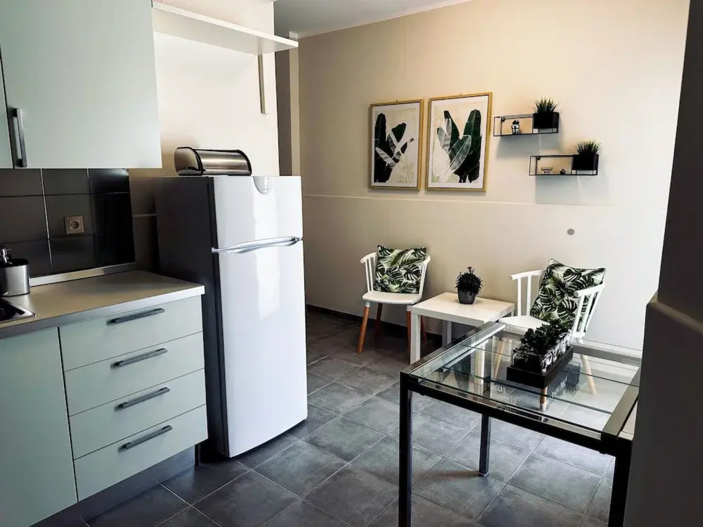 Lifeguard Beachfront - Luxury Flat, 30meters From Sea