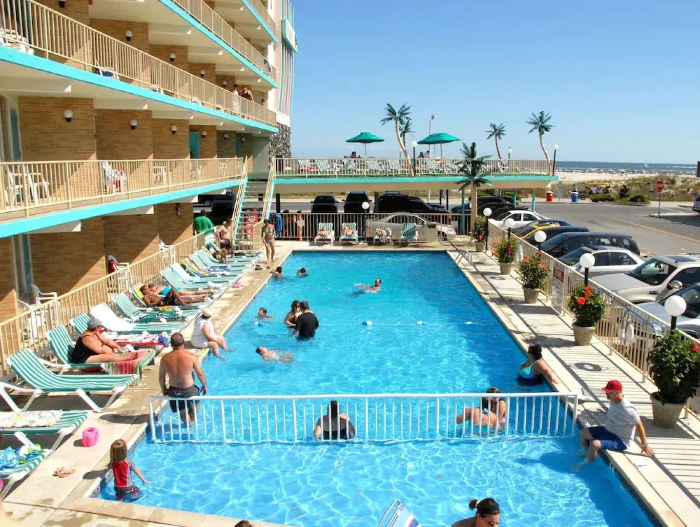 Bristol Plaza Resort Motel