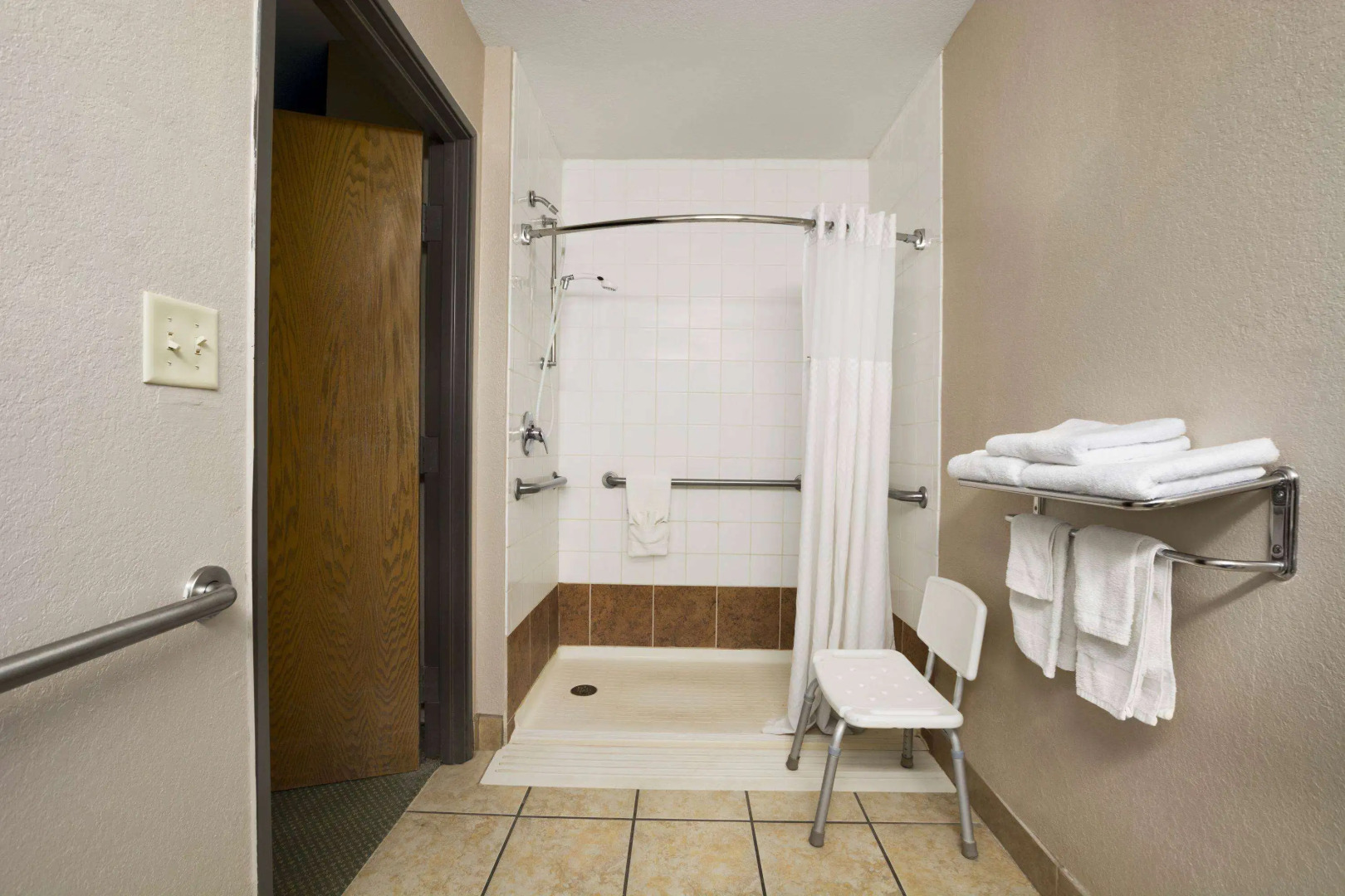 Super 8 by Wyndham Childress