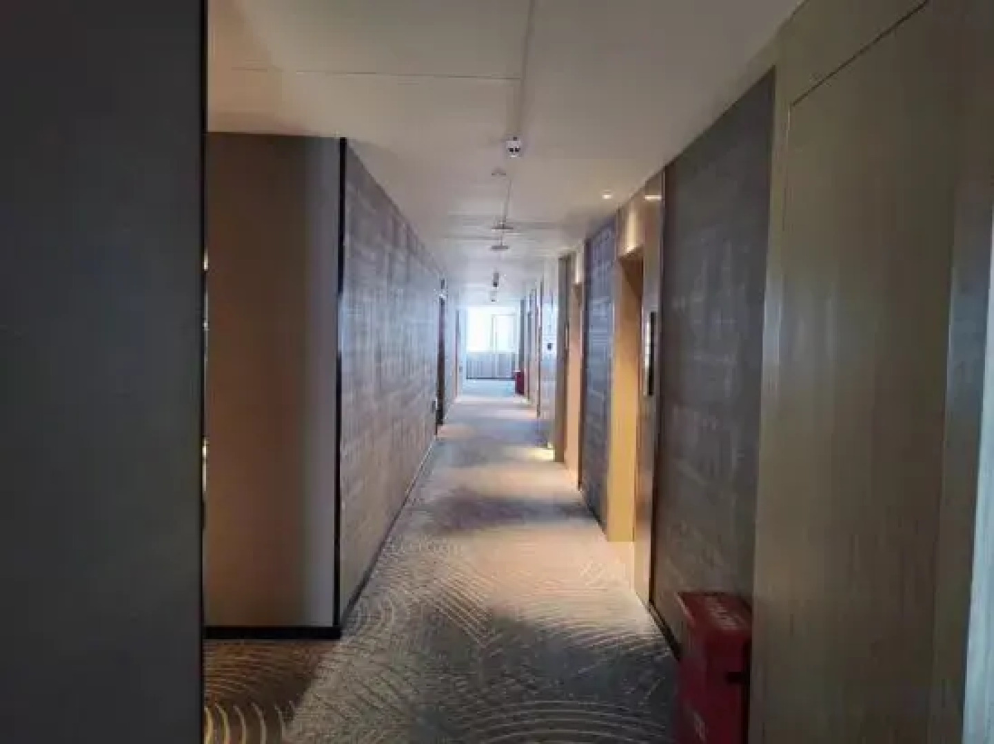 Echarm Hotel (Guigang Pingnan Central Square)