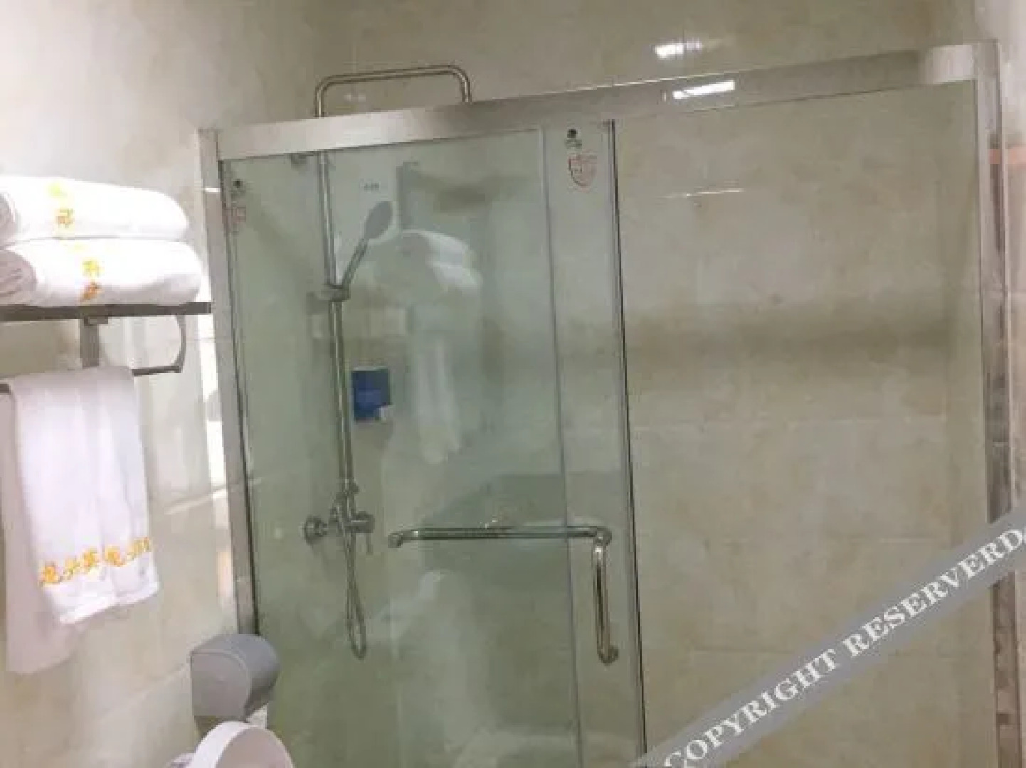 Longxing Business Hotel (Yangchun Railway Station Branch)