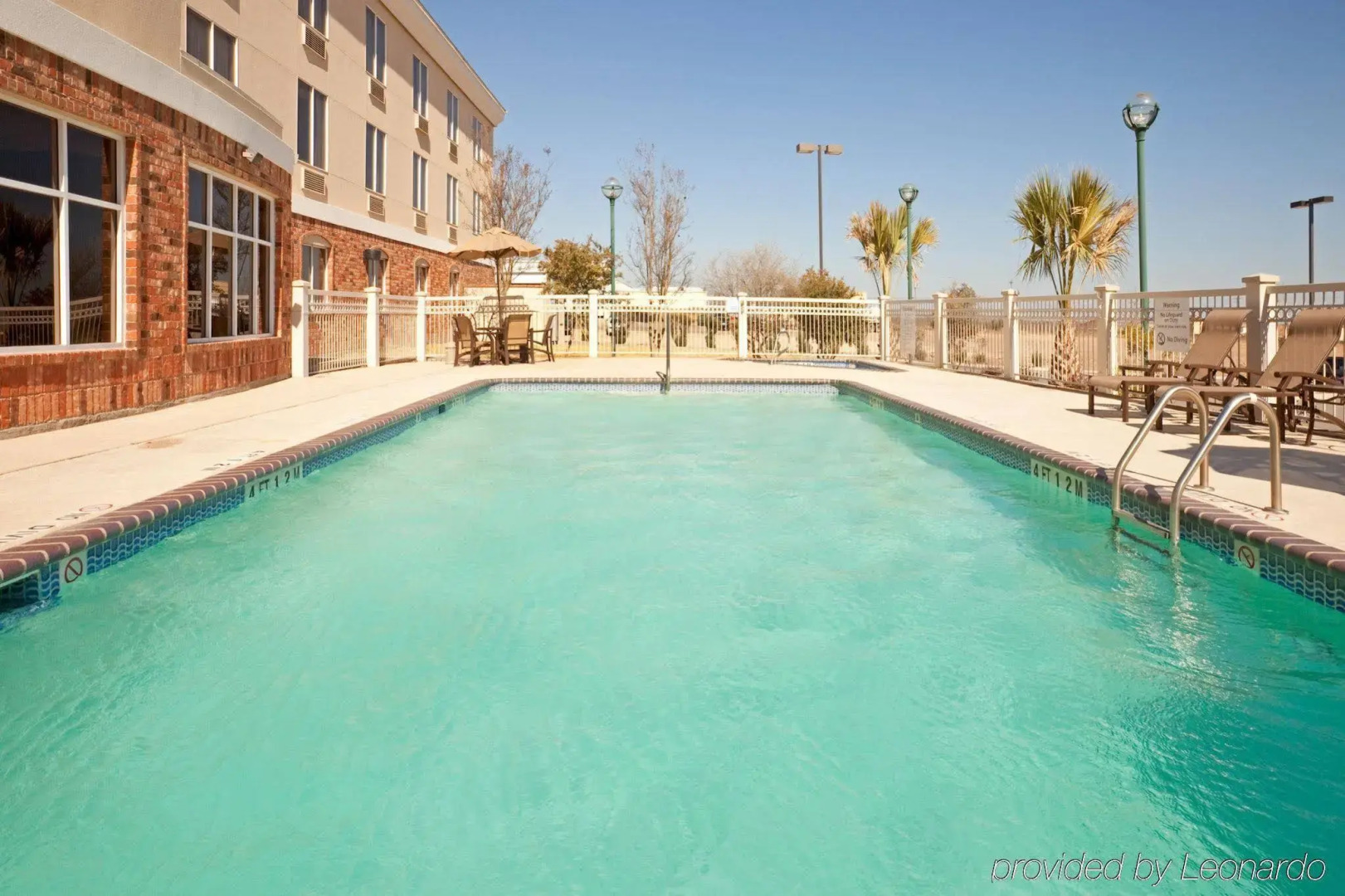 Holiday Inn Express & Suites Eagle Pass by IHG