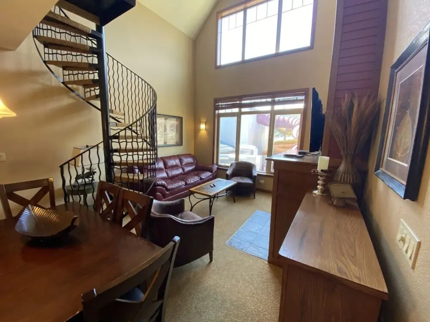 Spread Out In A Deluxe Suite En Suite Listed