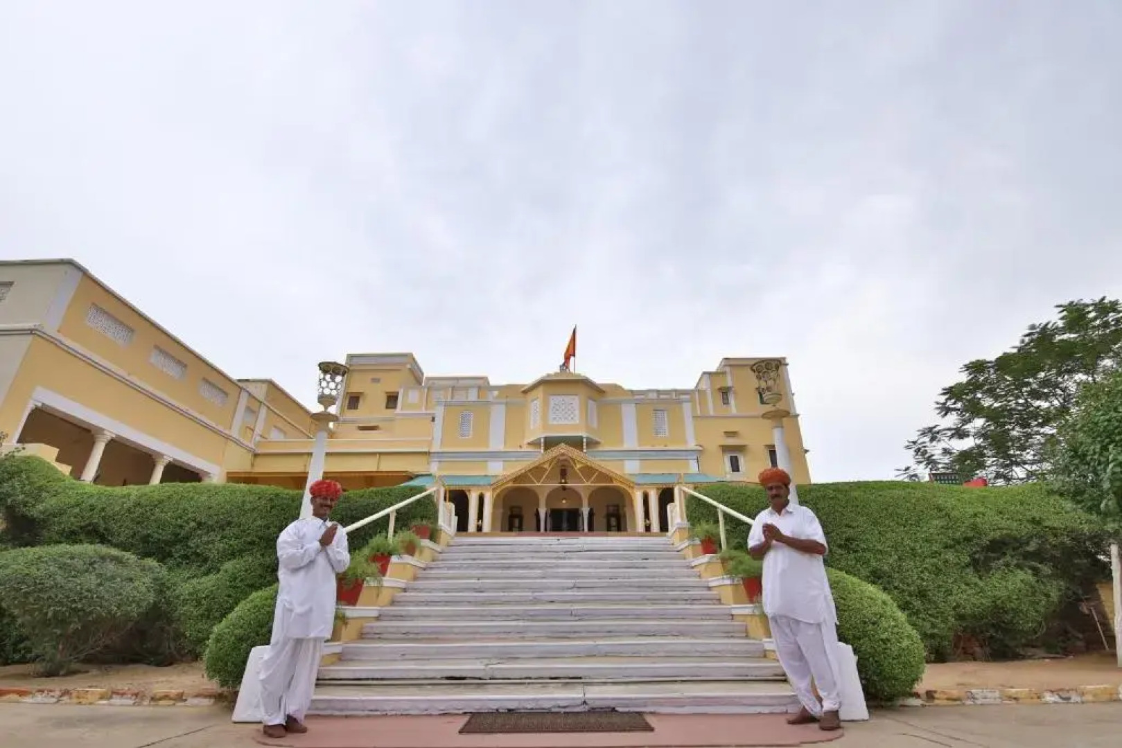 Roop Niwas Kothi, Near Mandawa