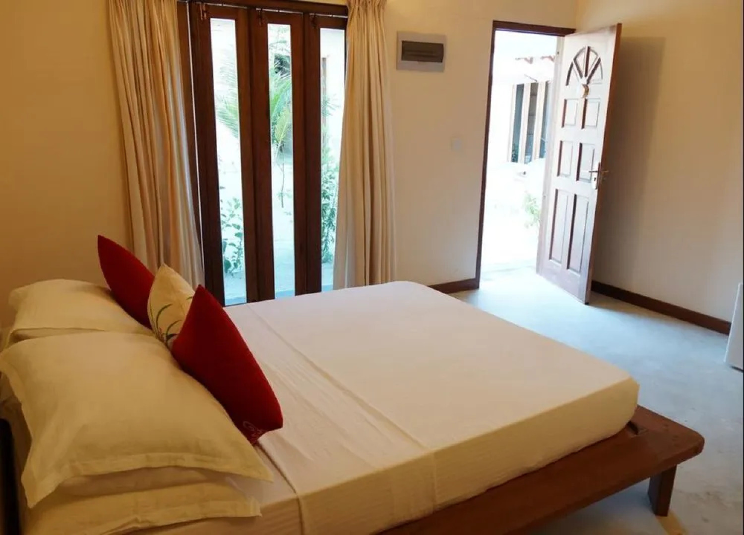 Thoddoo Retreat Grand