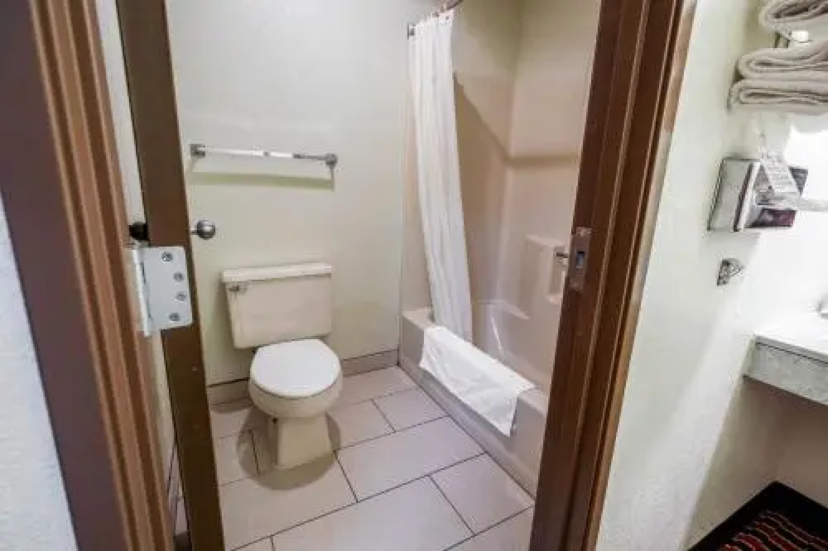 Brass Bell Inn and Suites