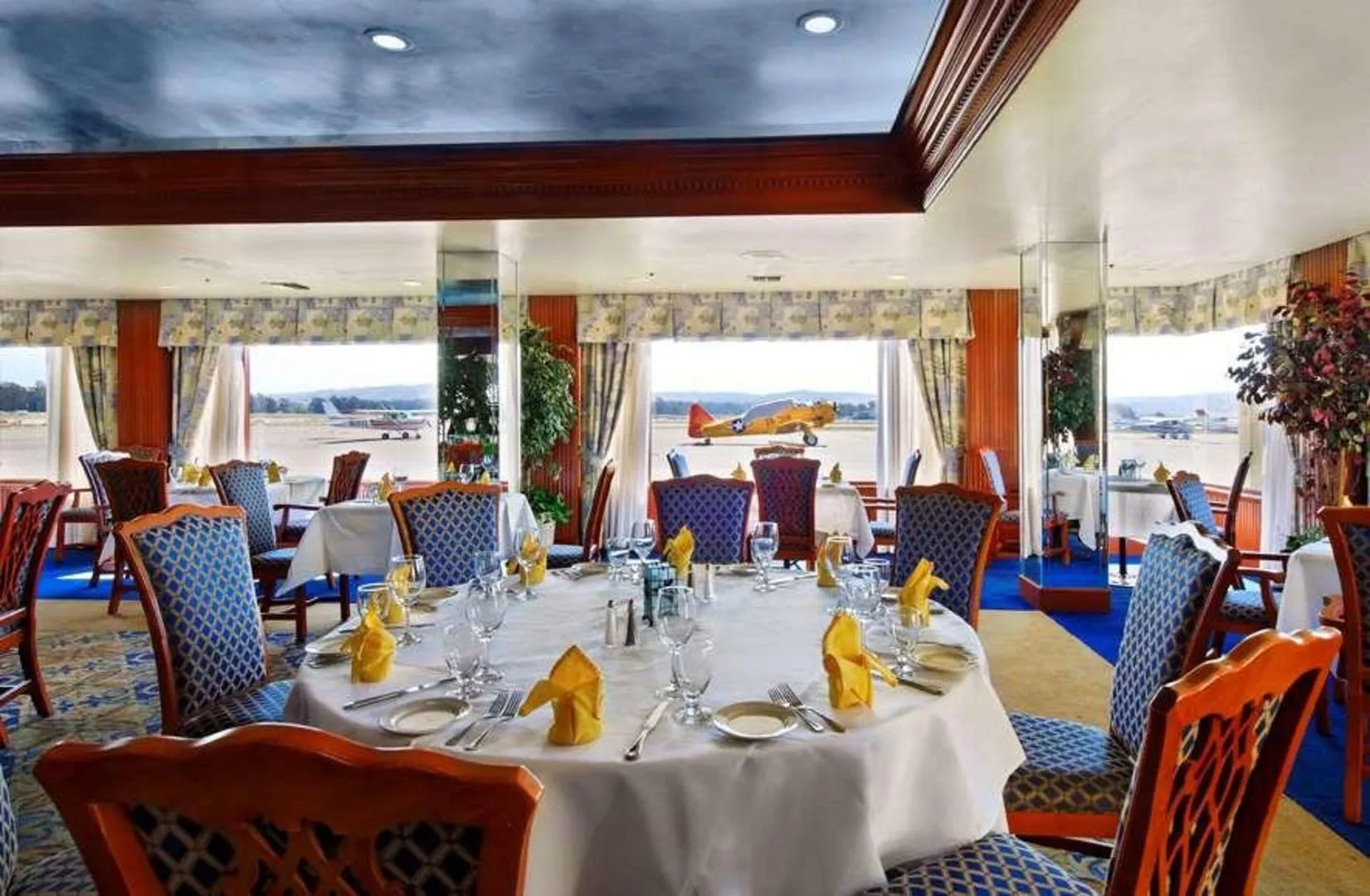 Radisson Hotel Santa Maria