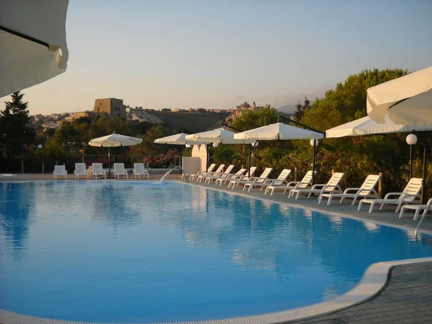 La Pantera Rosa Village