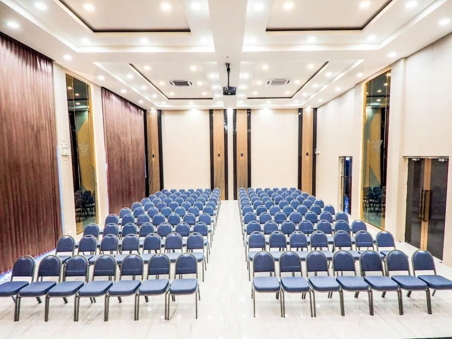 Jasper Hotel Ban Phai