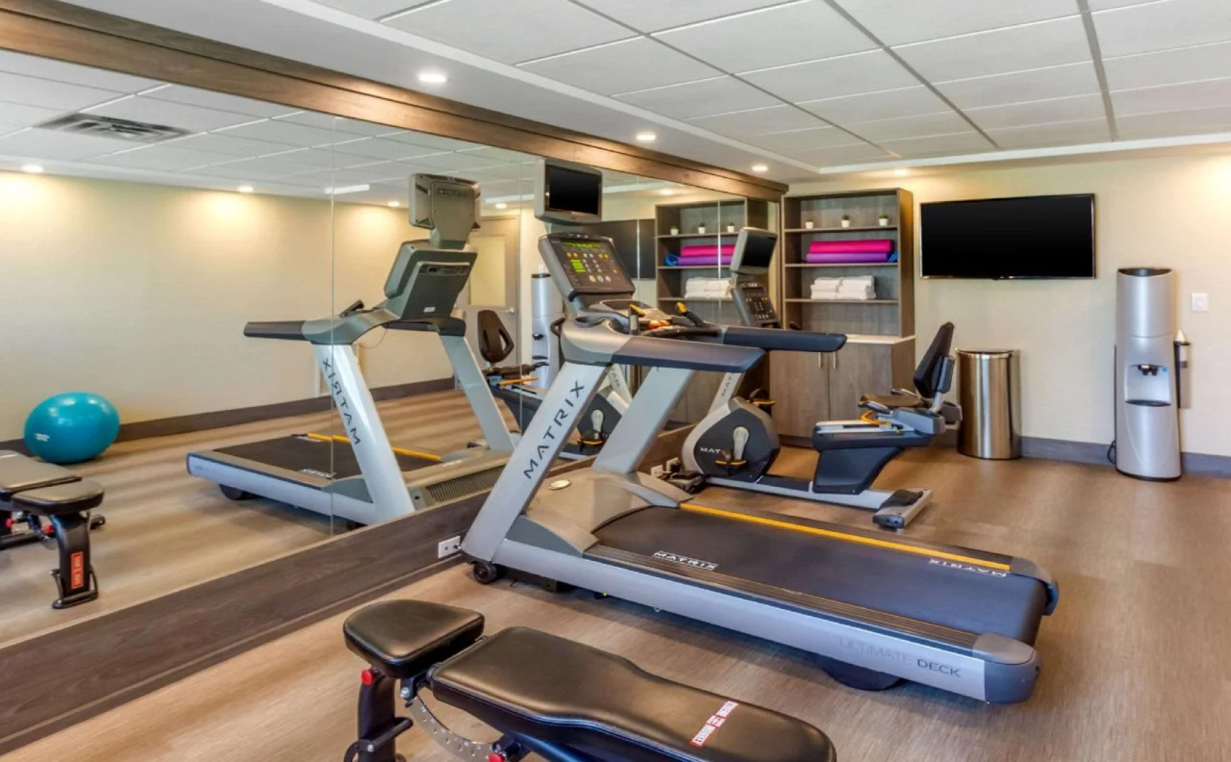 Comfort Suites Downtown Windsor