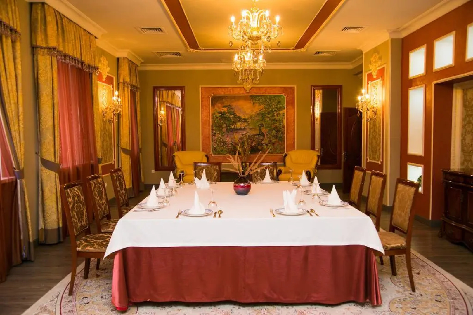 Отель Nomad Palace