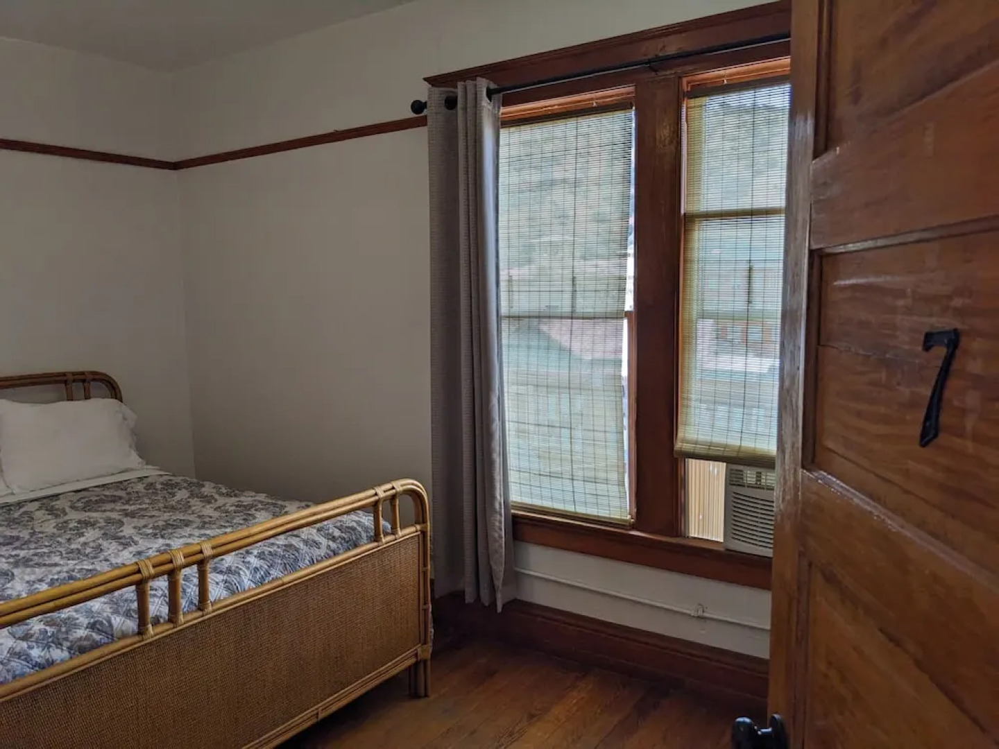 The Oliver House - Adults Only