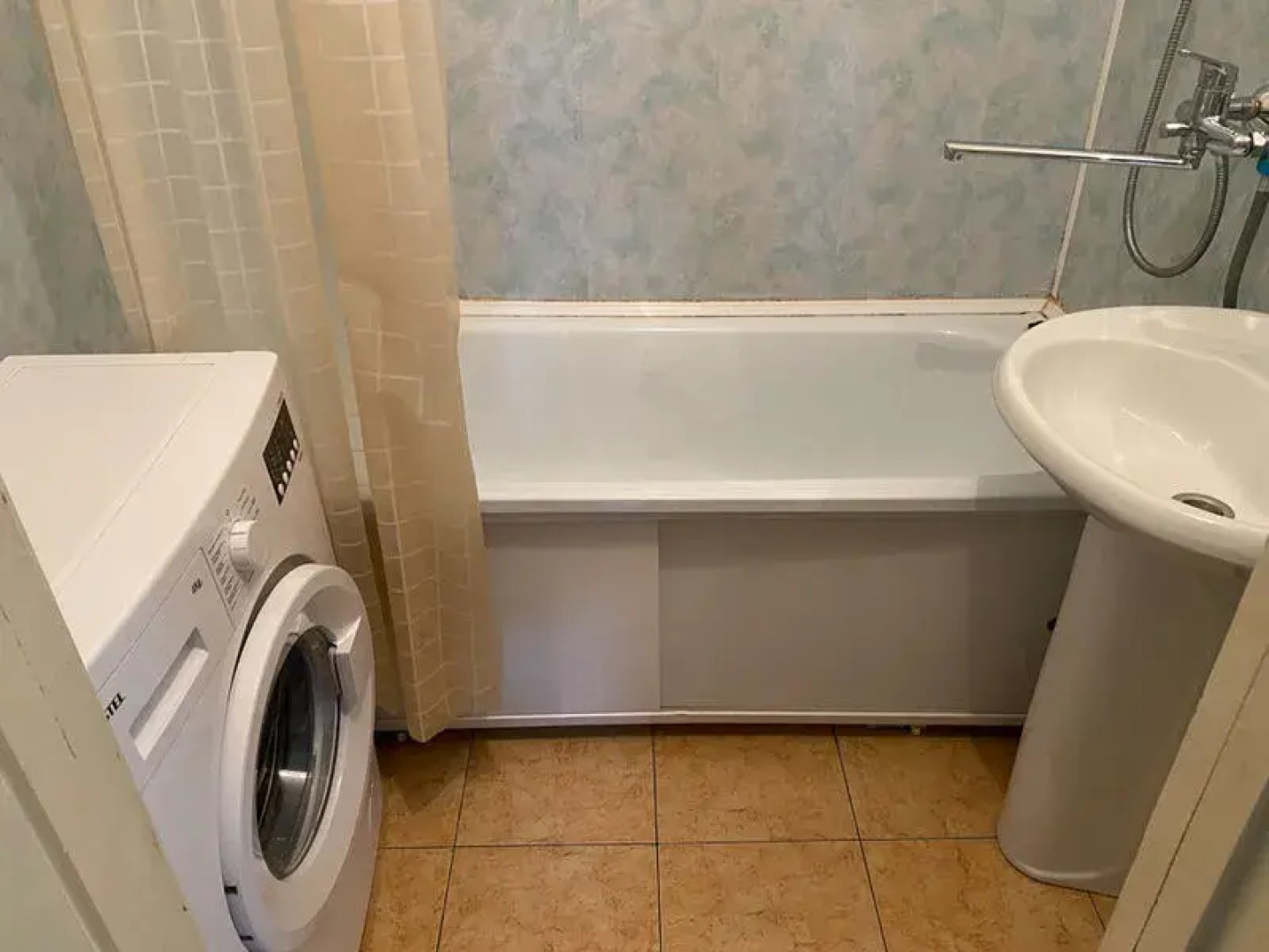 Много квартир на улице Отрадная, 79