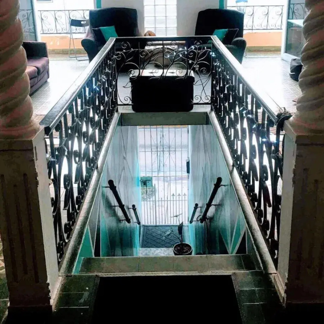 Medusa'S Hostel