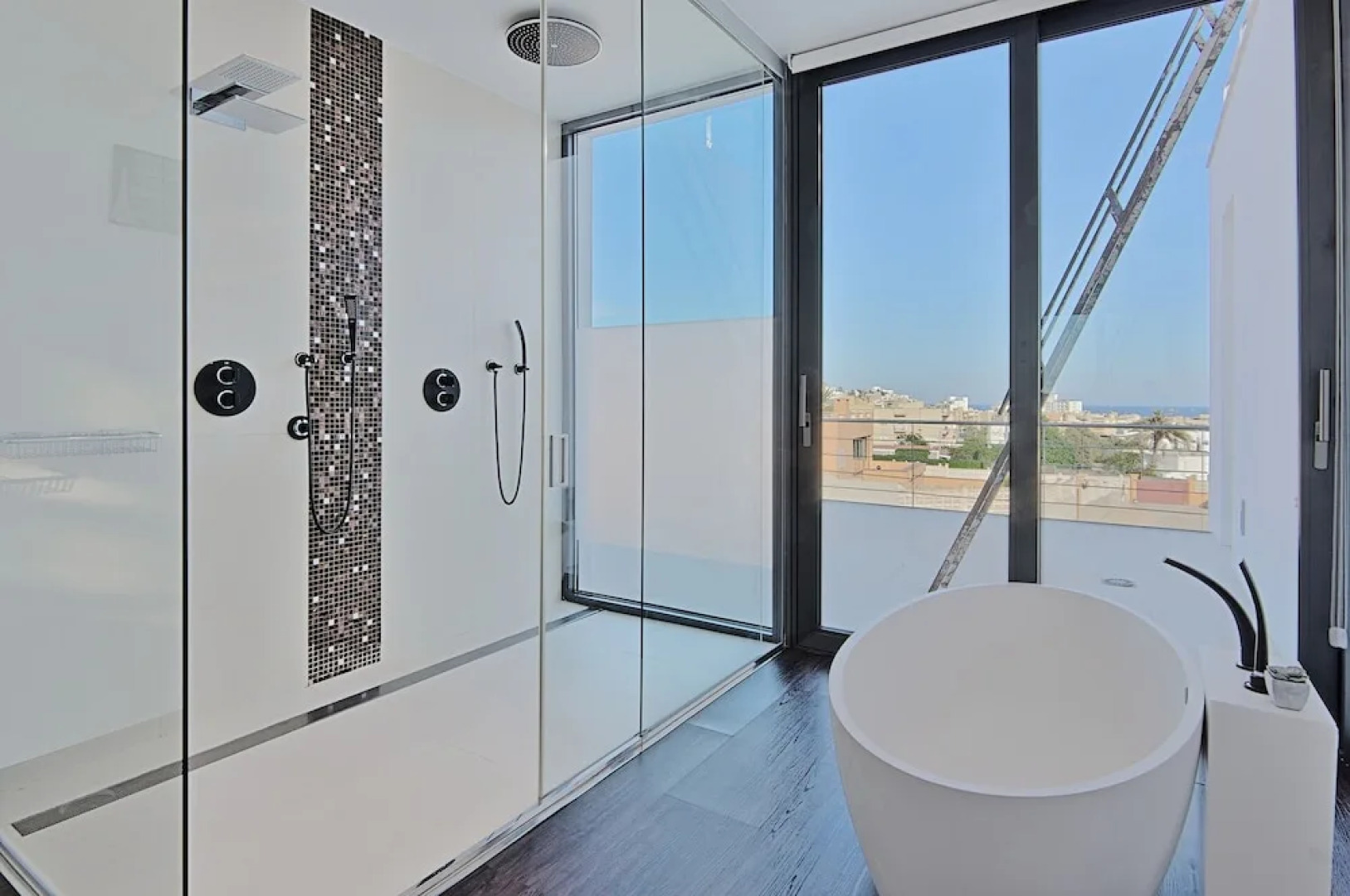 Villa in Ibiza With Sea Views 1023