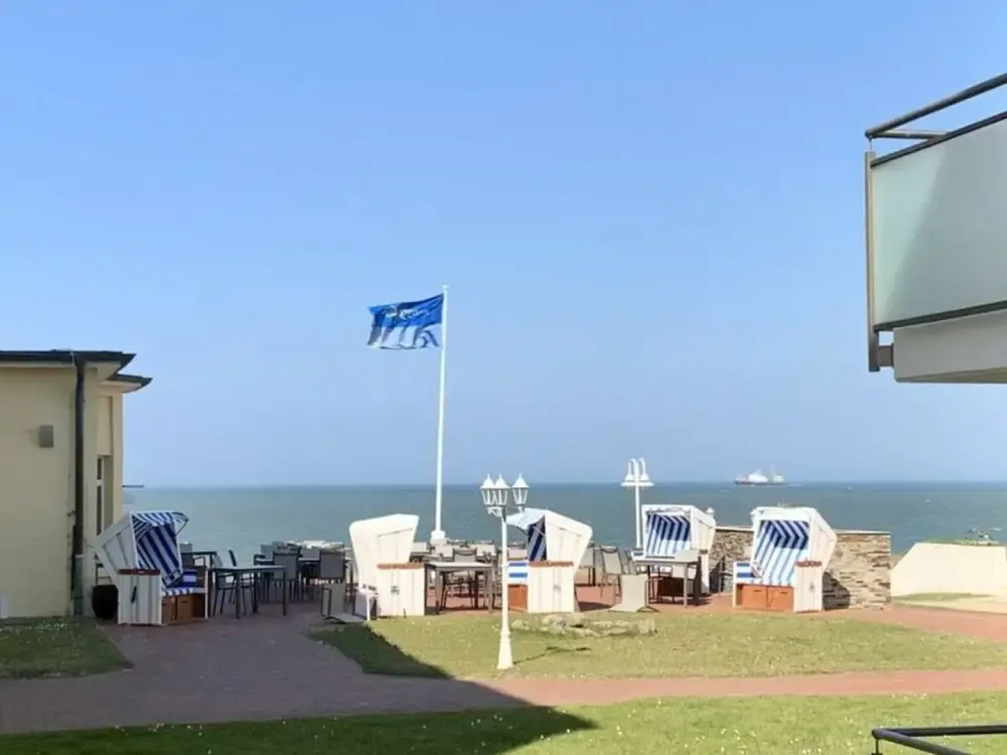 Sea air Modern Retreat