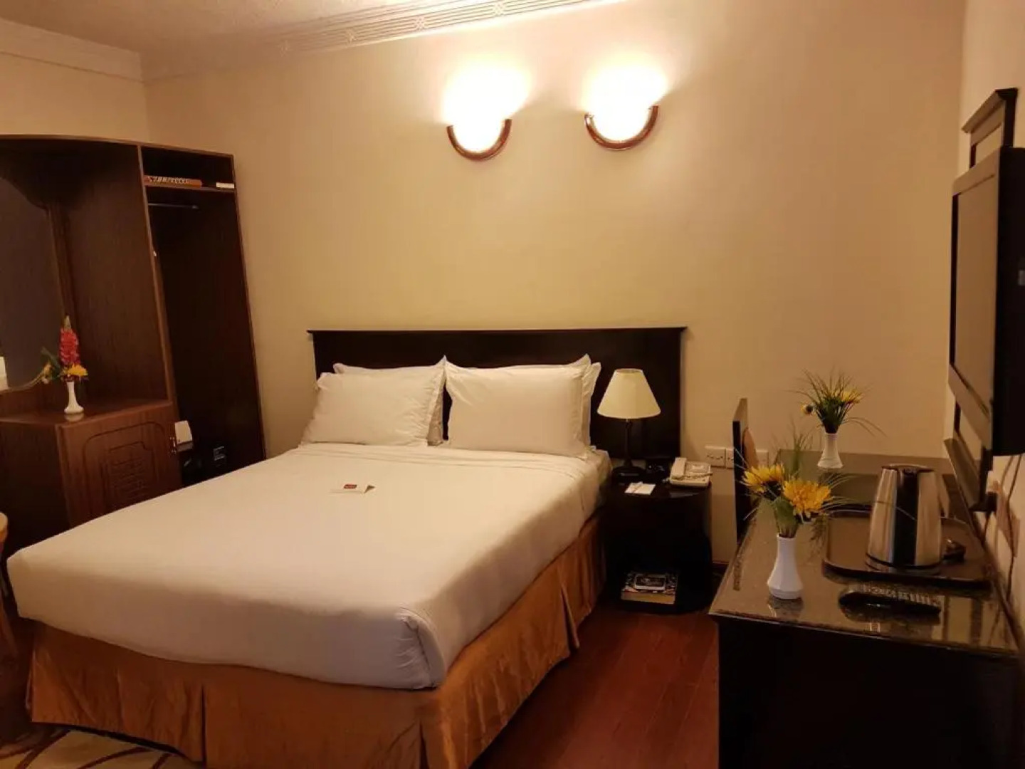 Al Jawhara Metro Hotel