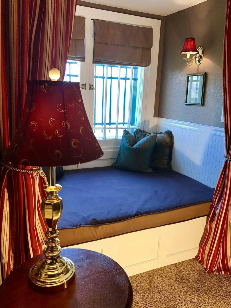 The Belvedere Inn & Restaurant