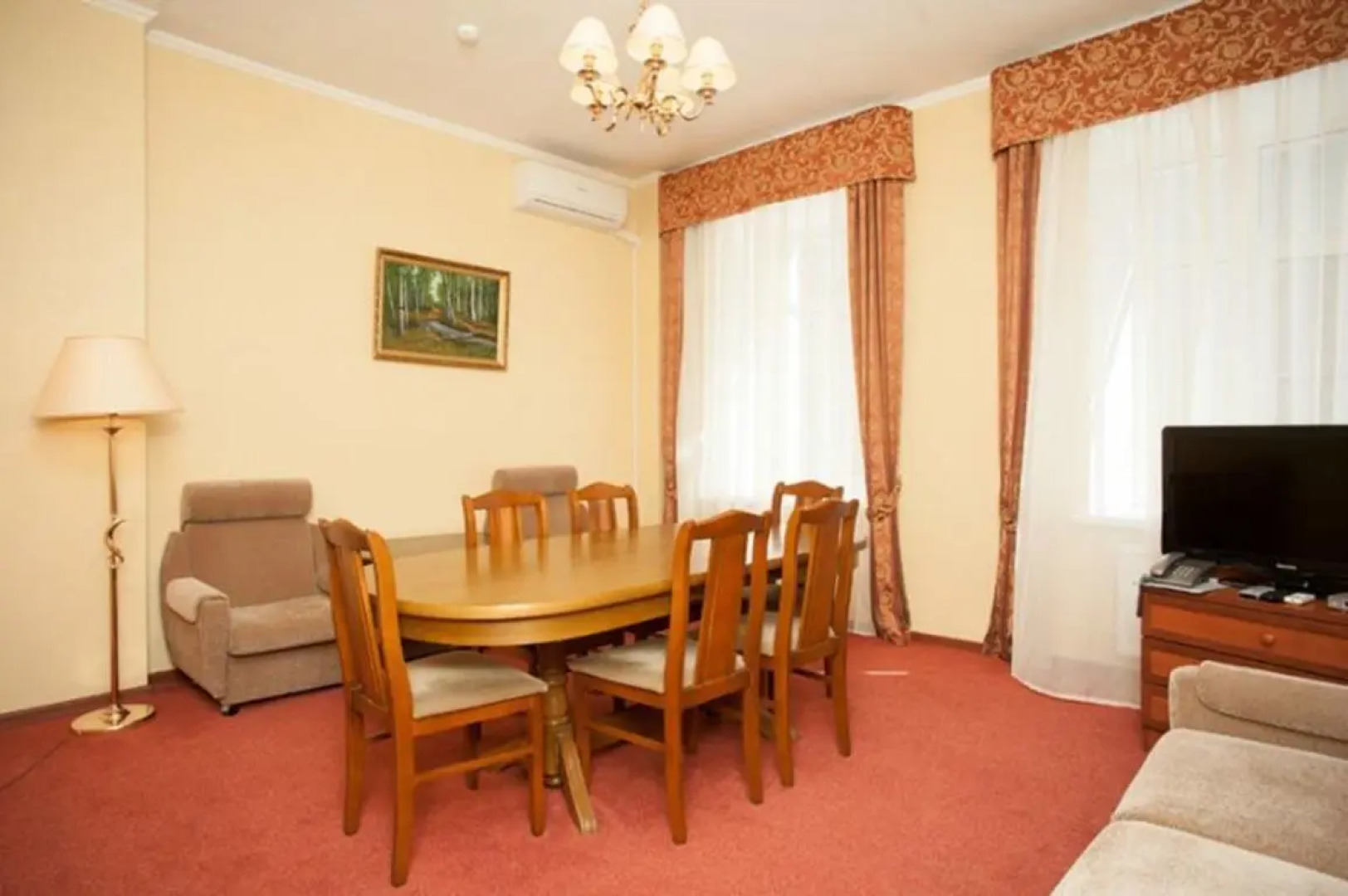 MINIMA Красные ворота