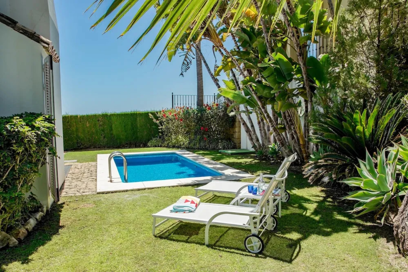 SBCC 2 bedroom villa with breathtaking views Roomservice