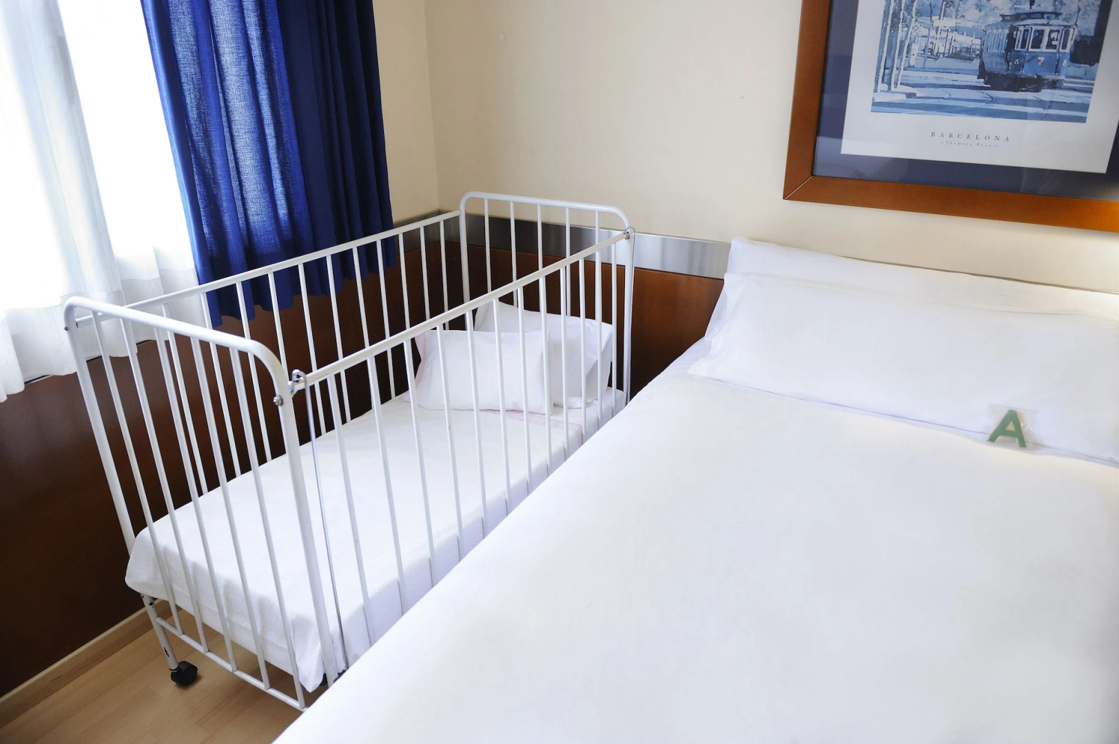 Отель Tres Torres Atiram