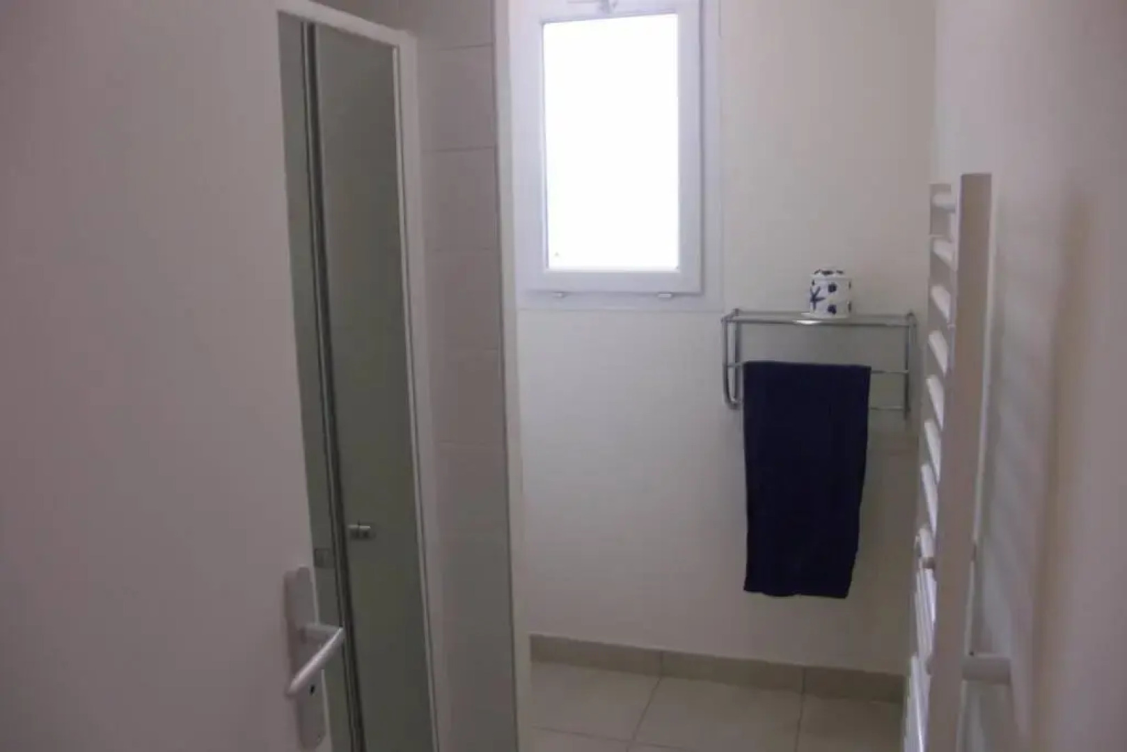 Maison Calme Avec Jardin Et Parking Prives