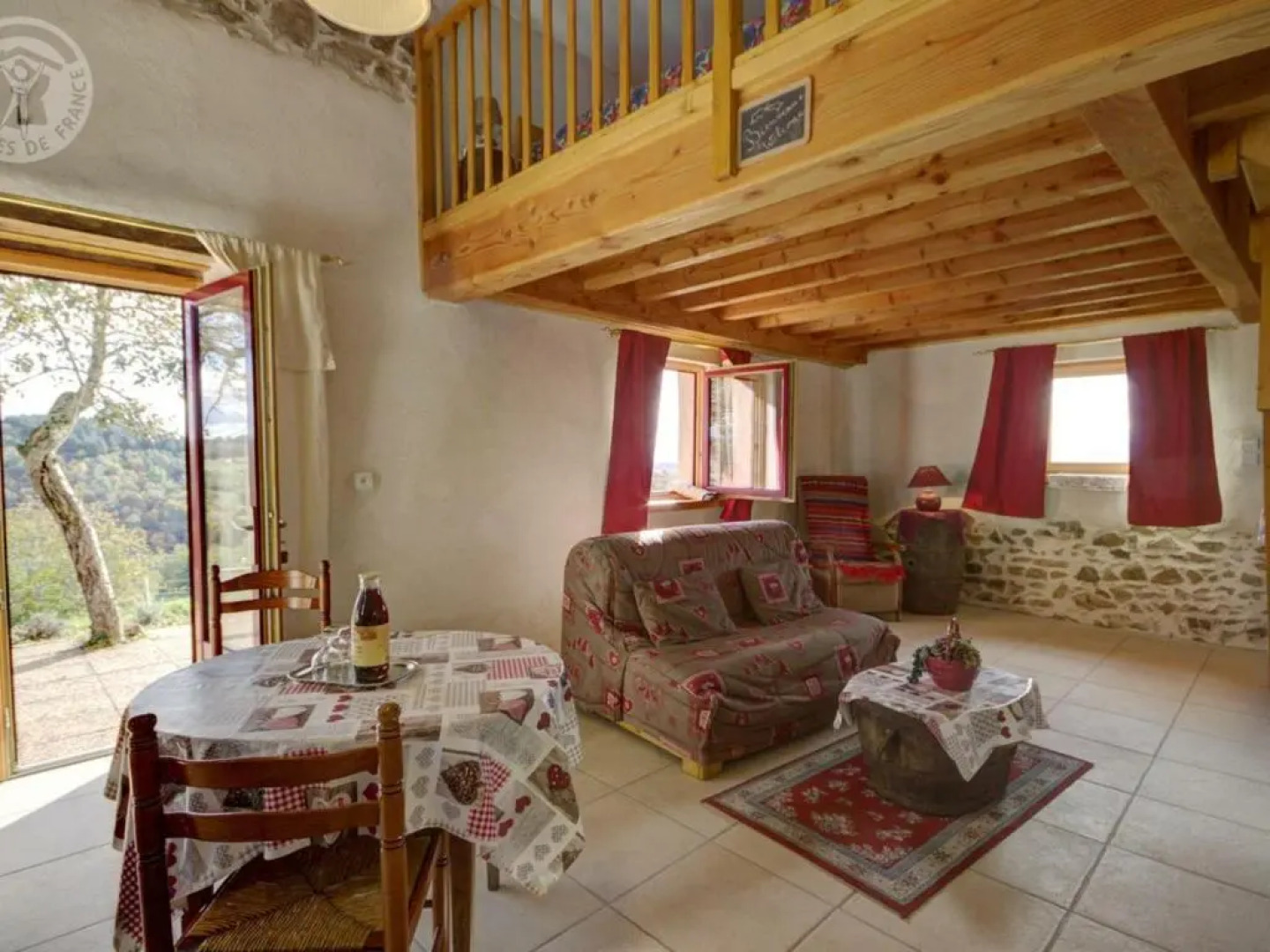 Gîte Saint-Marcel-de-Félines, 1 pièce, 2 personnes - FR-1-496-173