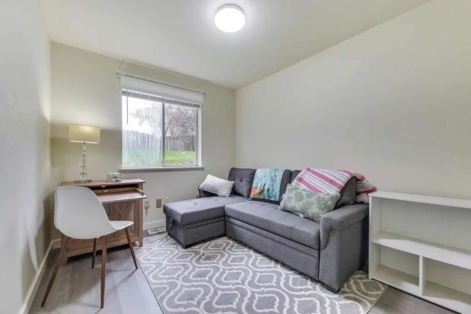 Olympia Home w/ Deck ~ 7 Mi to Amtrak Train!