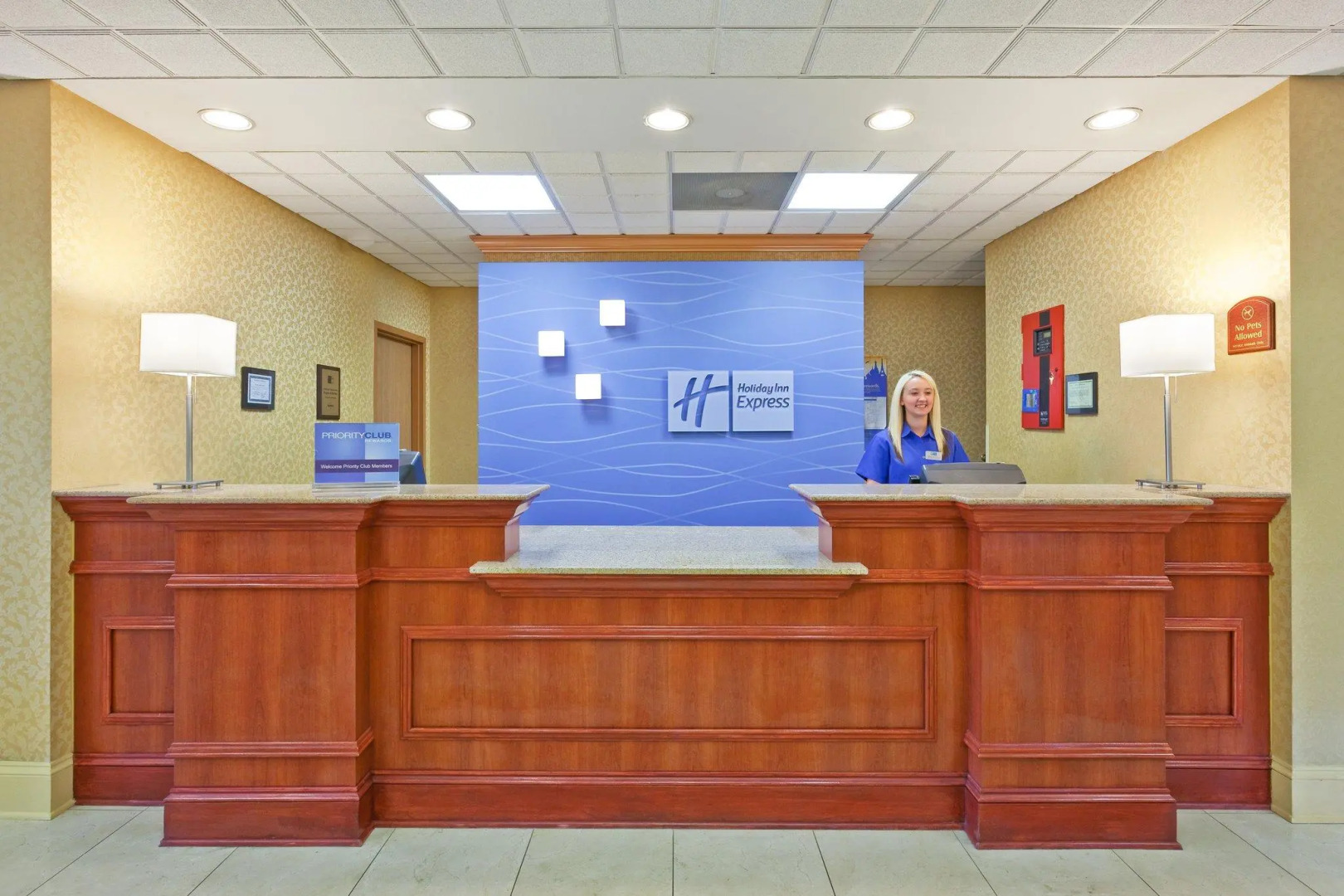 Holiday Inn Express & Suites Vicksburg by IHG