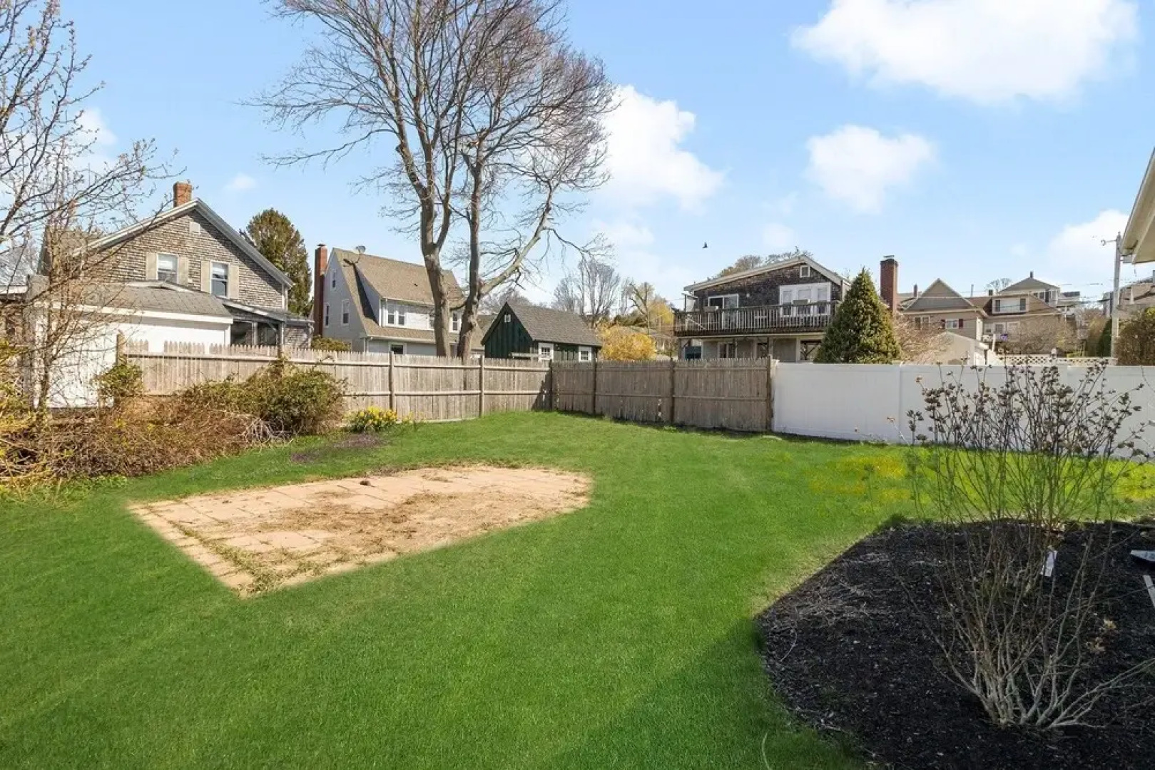 Spacious Coastal Tiverton Waterfront Getaway 3 Bedroom Cottage By Redawning