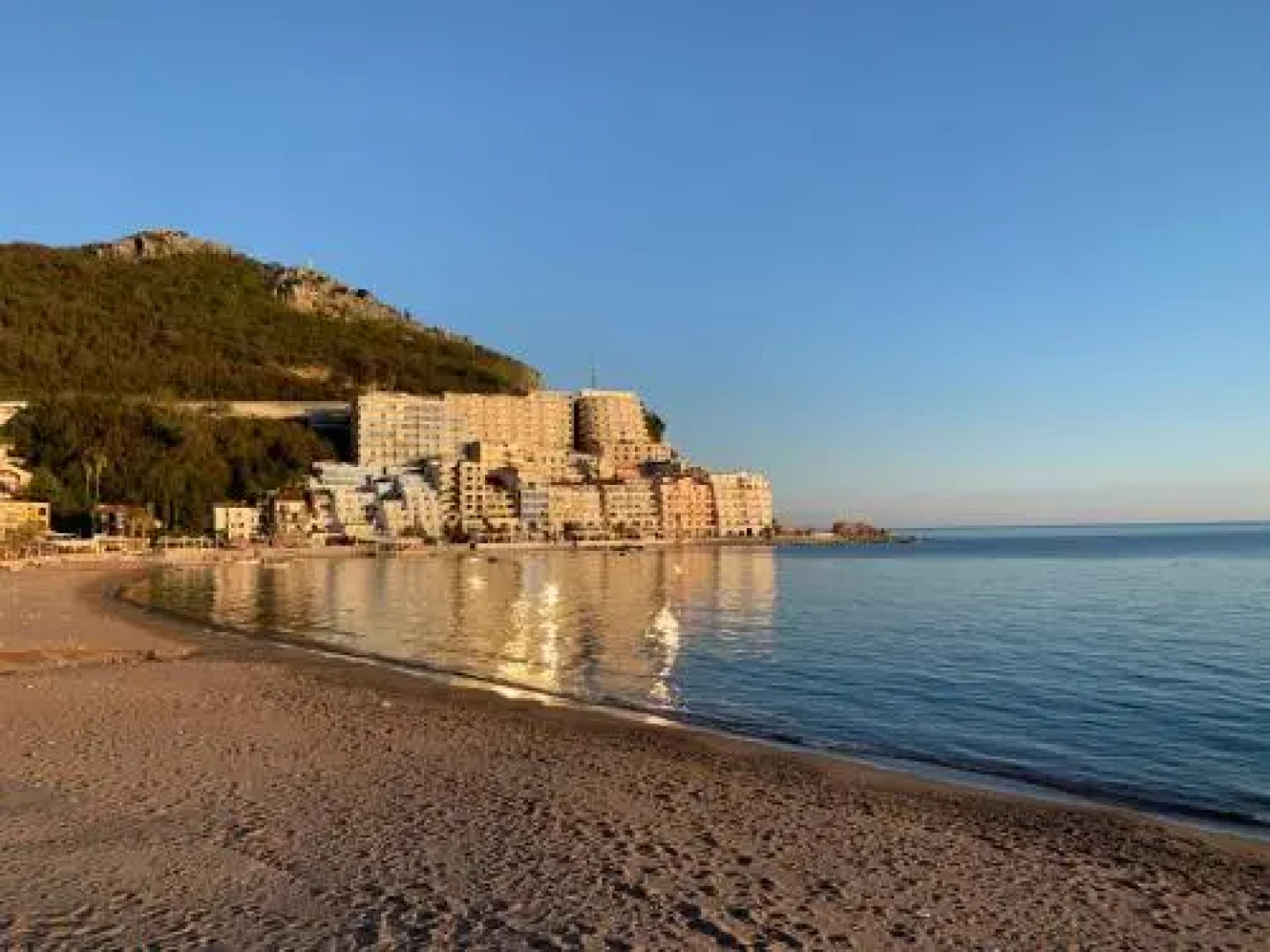 Apartment Sveti Stefan Beach