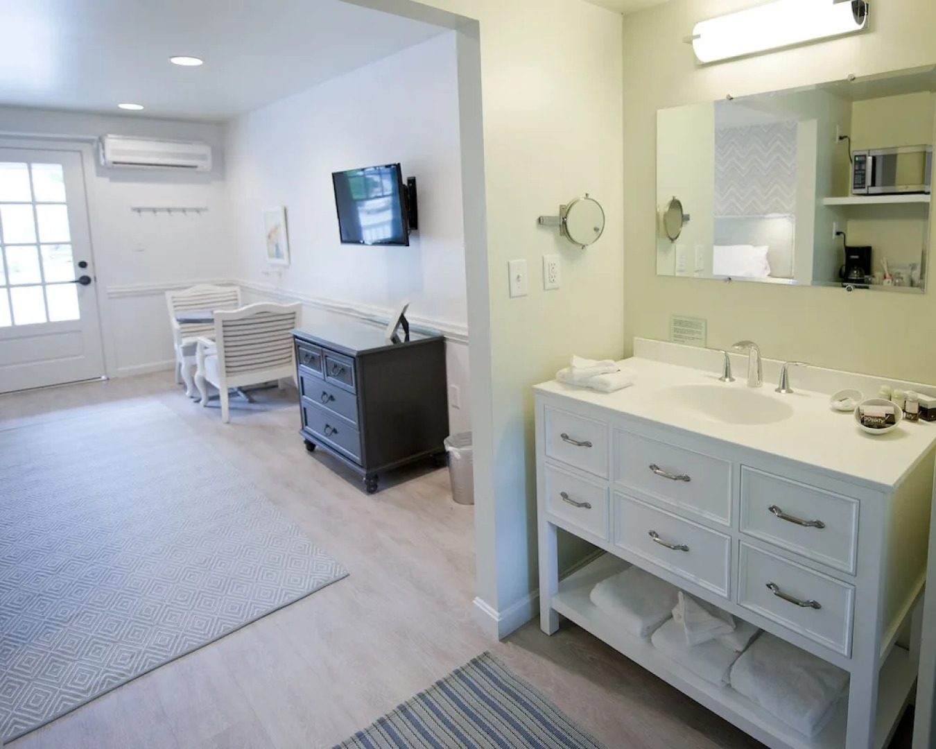 The Lodge at the Cove