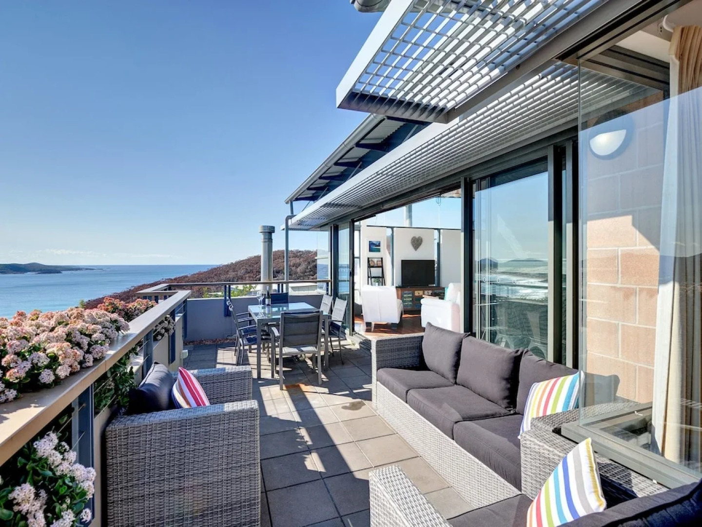 The Deckhouse, 22/26 One Mile Close