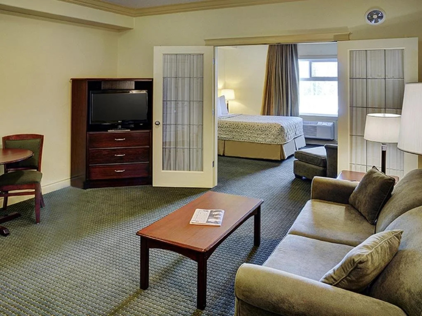 Chateau Nova Hotel & Suites Ft. McMurray