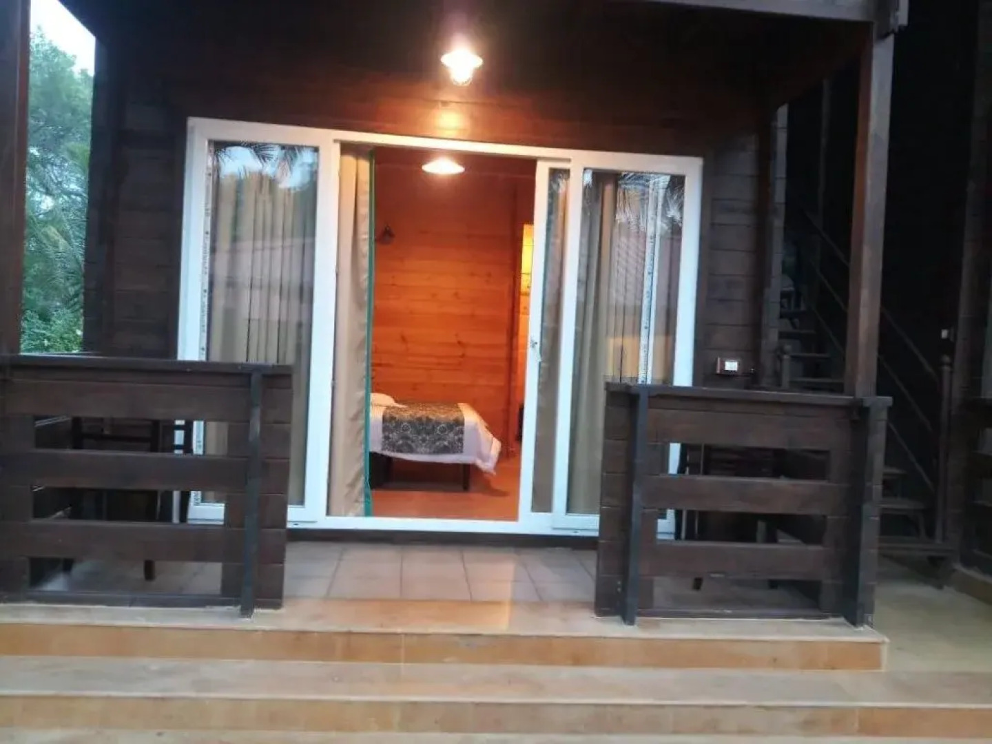 Vinnca Woodvillas Beachfront Resort